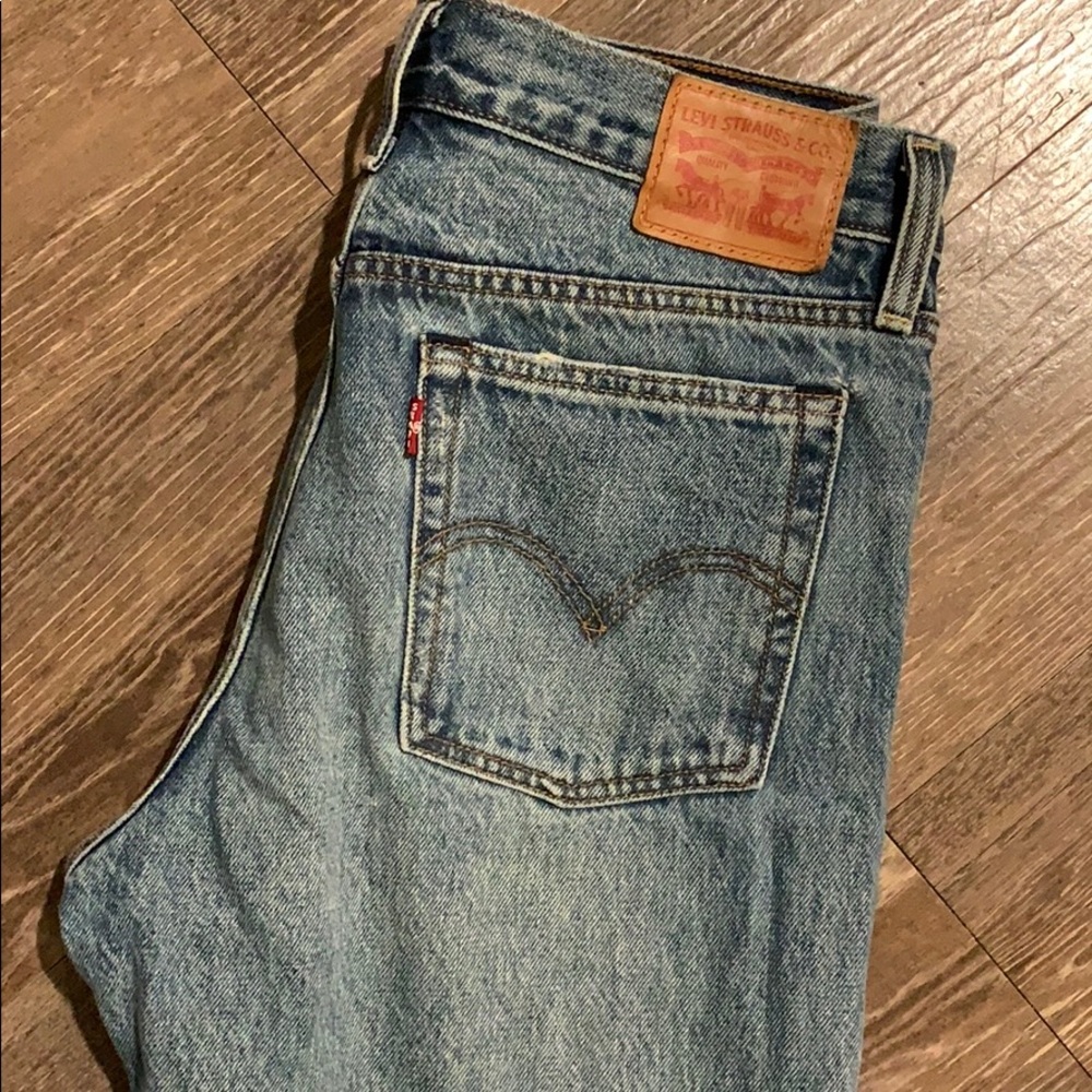 Levi’s Wedgie jeans